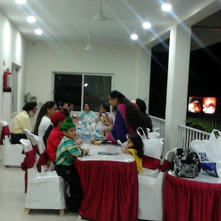Tanarika Resort Bhusawal Luaran gambar