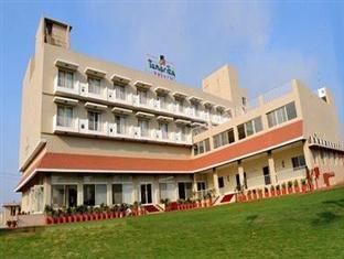 Tanarika Resort Bhusawal Luaran gambar
