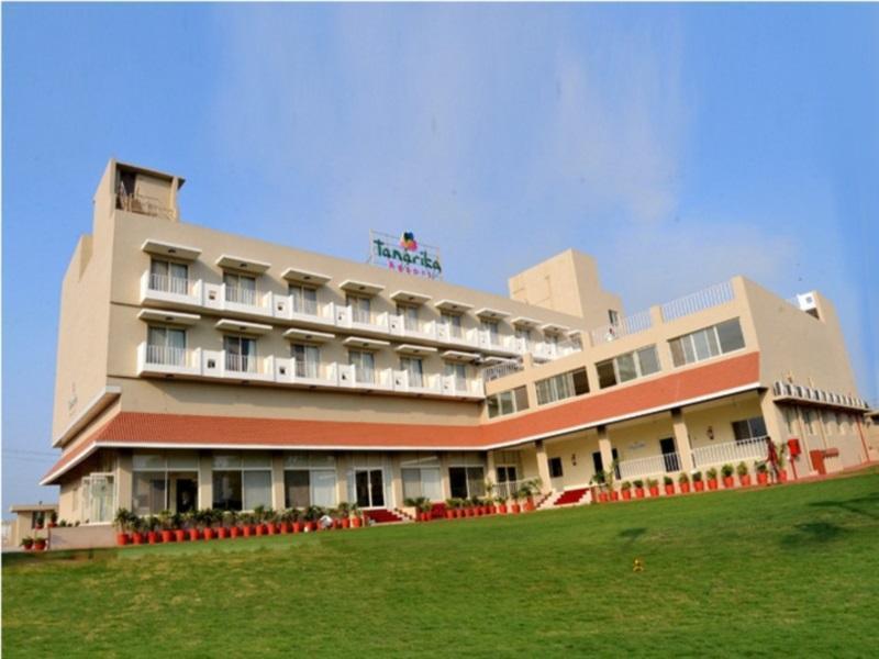 Tanarika Resort Bhusawal Luaran gambar